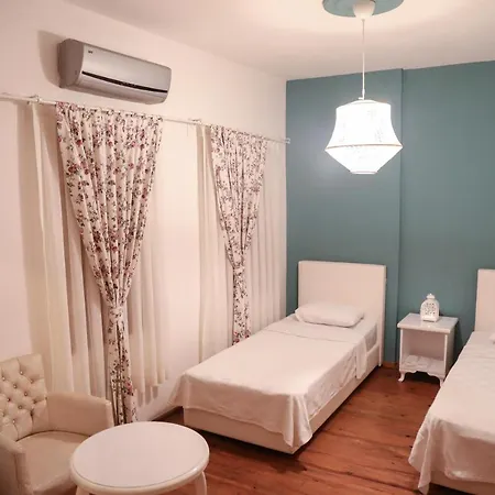 Hotel Bee Alacati *